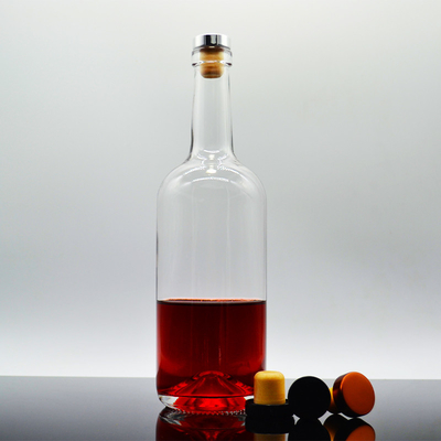 Bouteille de vodka en verre élégant 500ml 750ml 1000ml Volume pour bouteille en verre personnalisée