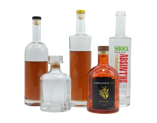 Bouteilles en verre de 375 ml, 500 ml, 750 ml et 1000 ml de capacité pour la vodka avec capot à vis GPI