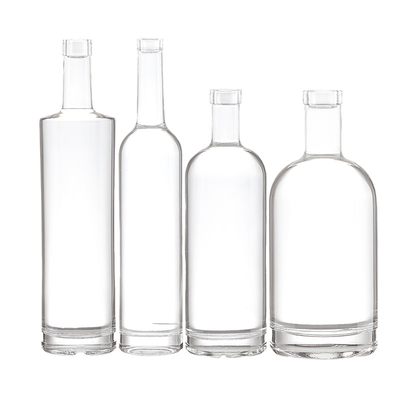 Forme personnalisée 750 ml Bouteille en verre de vodka avec bouchon à vis et type d'étanchéité en liège