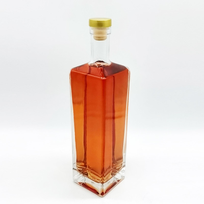 Bouteille en verre de 750 ml en forme carrée pour le gin, le rhum, le whisky, la vodka, les spiritueux et les liqueurs sur mesure