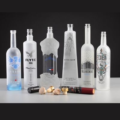 Bouteille en verre de 750 ml en forme carrée pour le gin, le rhum, le whisky, la vodka, les spiritueux et les liqueurs sur mesure