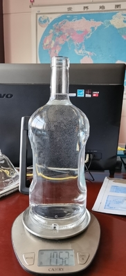 Bouteille vide en verre Super Flint personnalisée pour 1750 ml de whisky spiritueux en Californie