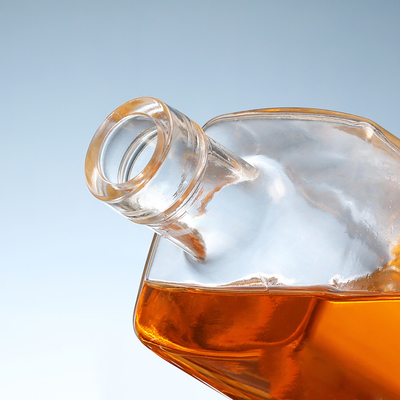 375 ml 500 ml 750 ml Vodka Whisky Liquor Bouteille avec liège Fabriquée en matériau extrêmement blanc