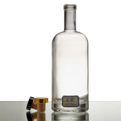 500 ml d'huile d'olive et de liqueurs spiritueuses vides 700 ml 750 ml de vodka noire et bouteilles en verre de whisky