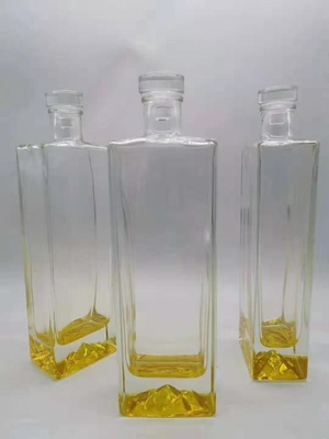 Conception personnalisée 500 ml 750 ml Bouteille de vodka en verre carré avec bouchon