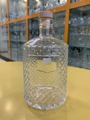 Matériau de base verre cristallin 500 ml 700 ml bouteille vide de vodka avec bouchon