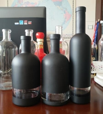 Bouteilles de vin en verre noir de 750 ml pour vin/huile/whisky dans un emballage cartonné