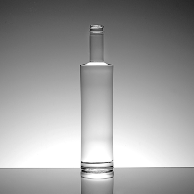 Matériau en verre à haute ciselure 700 ml Bouteille d'alcool vide à col long pour whisky 375 ml