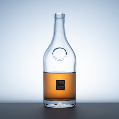 Matériau de la carrosserie Super Flint Glass Brandy XO Mini Bouteilles de champagne avec feuille d'érable