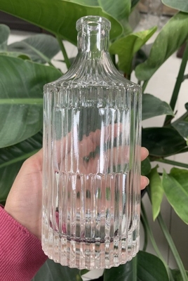 Forme personnalisée Collier en verre Super Flint 250 ml Sauce chaude 500 ml Vodka 700 ml Bouteilles en verre