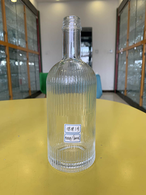 Matériau en verre Super Flint Whisky clair 5 cl Vodka Bouteille de verre de vin 500 ml Bouteille d'alcool