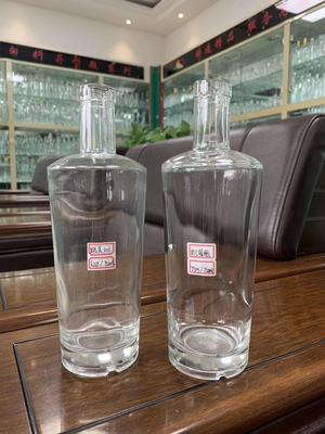 Bouteille de liqueur carrée de 700 ml pour vodka ou huile d'olive
