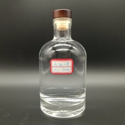 Collier en matériau super-Flint Custom Bouteille de verre vide de 500 ml pour le whisky Design indestructible