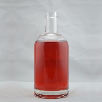 750 ml de cognac carré XO Flint Liquor 250 ml flacon de rhum glacé 375 ml de champagne bouteille en verre cylindrique liège