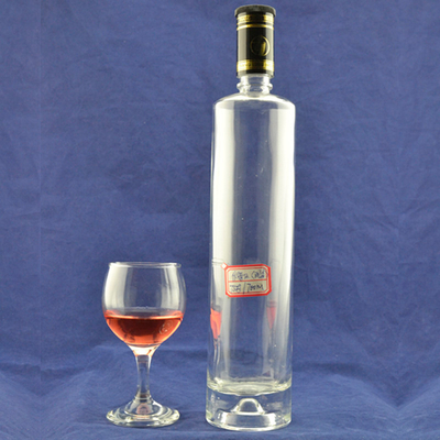 Matériau du collier Super Flint Matériau de 700 ml vide Alcool clair Rum Whisky Spirit Vodka Bouteille en verre pour alcool