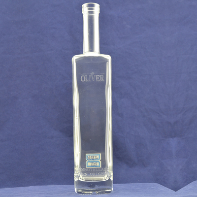 Matériau du collier Super Flint Matériau de 700 ml vide Alcool clair Rum Whisky Spirit Vodka Bouteille en verre pour alcool