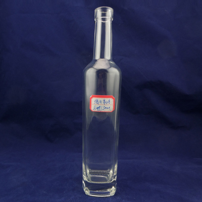 Bouteille en verre transparent de 750 ml en verre de super-friture pour le whisky