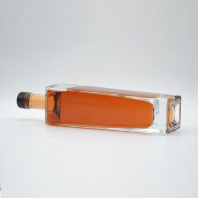Whisky Vodka Liquor 750 ml Bouteille de verre carré vide avec du matériau de verre Super Flint