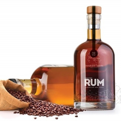 Surfaces de traitement de l'estampage à chaud Bouteilles en verre pour vodka gin spirit 500 ml 1 litre