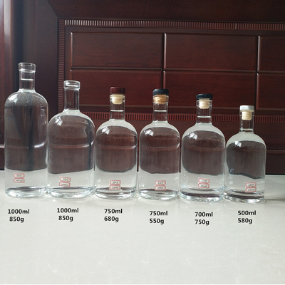 FOB Bouteille de verre vide pour vodka et spiritueux Whisky et vin Capacité 250 ml 500 ml 700 ml 750 ml 1 l