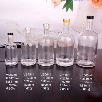 FOB Bouteille de verre vide pour vodka et spiritueux Whisky et vin Capacité 250 ml 500 ml 700 ml 750 ml 1 l