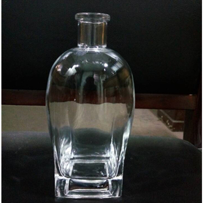 Bouteilles en verre carré de 500 ml pour alcool liquide hautement OEM / ODM