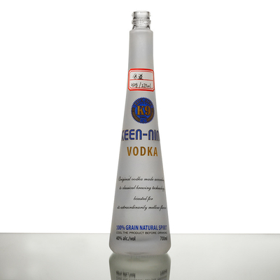 Bouteille en verre de vodka, de whisky et d'alcool avec décal / gel / peinture et logo personnalisé
