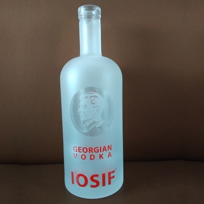 Bouteille en verre cristallin blanc XO/Brandy/Whiskey/Vodka avec une surface de traitement décalée