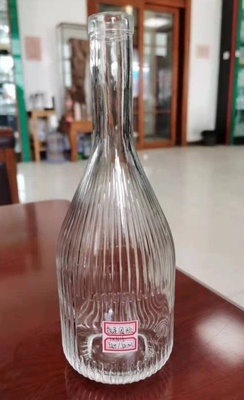 Forme personnalisée Gravure à l'intérieur Bouteille claire de 200 ml 375 ml pour vodka tequila rhum