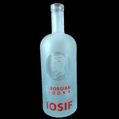 Bouteille en verre de whisky vodka de 700 ml avec du verre cristallin et un look sophistiqué