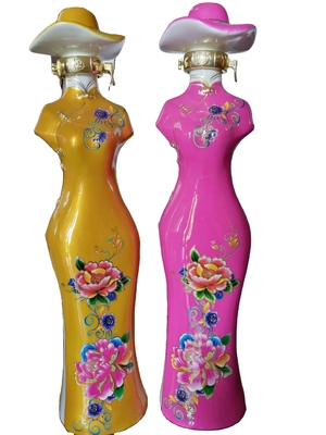 Bouteille de verre personnalisée 24 oz 26 oz en forme de corps homme et femme avec manipulation de surface décale