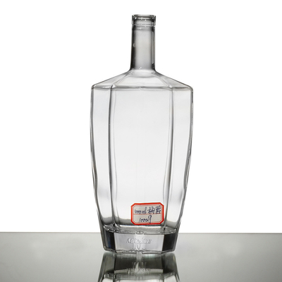 Matériau du collier Matériau du verre Super Flint Bouteille en verre 4,5 L pour vodka Gin Whiskey