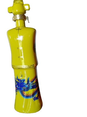 Bouteille de verre personnalisée 24 oz 26 oz en forme de corps homme et femme avec manipulation de surface décale