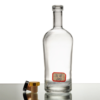 Matériau du collier Matériau du verre Super Flint Bouteille en verre 4,5 L pour vodka Gin Whiskey
