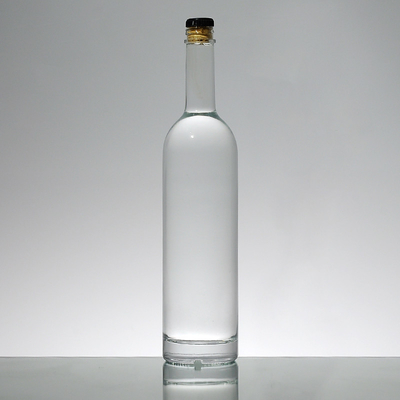 Traitement de la surface d'estampage à chaud 1L bouteille de whisky en verre super Fabriqué en matériau blanc cristallin
