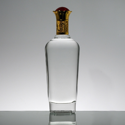 Traitement de la surface d'estampage à chaud 1L bouteille de whisky en verre super Fabriqué en matériau blanc cristallin