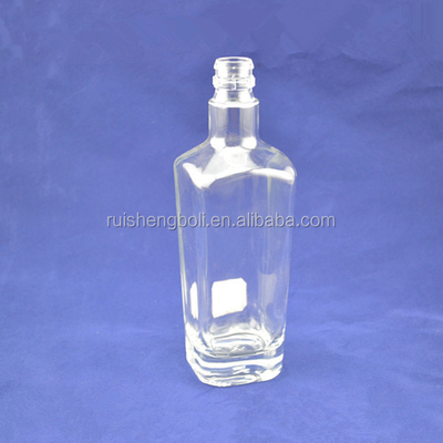 Bouteilles d'alcool en verre de 500 ml avec couleur glacée/transparente/peinte