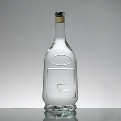 Traitement de la surface d'estampage à chaud 1L bouteille de whisky en verre super Fabriqué en matériau blanc cristallin