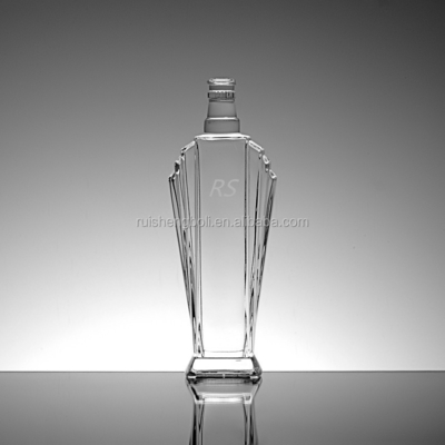 L'impression de logo en forme de tour Spirits dans une bouteille de verre transparent Élevez votre gamme de marque