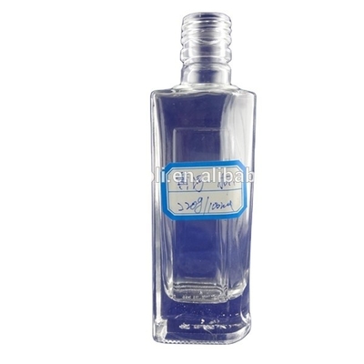 Fabriqué sur mesure 50ml 100ml Spray Glass Dropper Flask pour le parfum rechargeable OEM Accepté