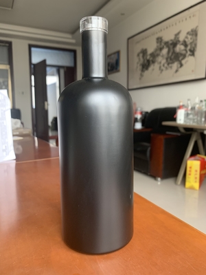 Bouteille de brandy en verre transparente ou personnalisée 750 ml Décanteur de liqueur/de vin avec dessin sculpté