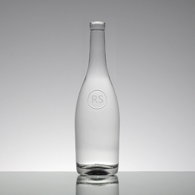 Impression de logo peut personnaliser de l'alcool blanc cristallin dans une bouteille en verre en forme de papillon de 0,5 l