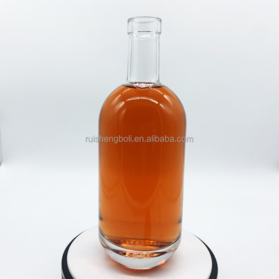 Super Flint 700 ml Bouteille de vodka en verre avec liège OEM/ODM Acceptable Personnalisable