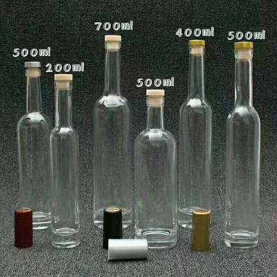 Bouteille de vodka en verre clair de 1 litre avec manipulation de surface de gel et autre procédé profond