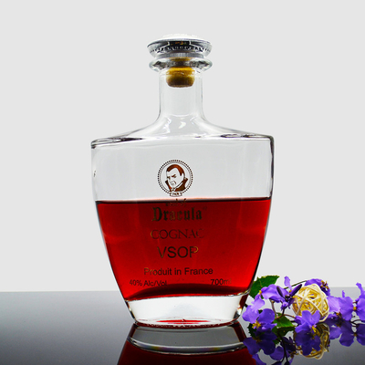 Bouteille en verre personnalisée de 1000 ml de 750 ml de 700 ml de 500 ml pour les boissons alcoolisées Vodka Gin Whiskey Norme CE