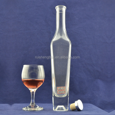 Bouteille en verre de silex de taille personnalisée pour la surface décolorée et le matériau cristallin du limoncello
