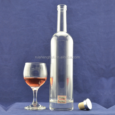 Bouteille en verre de silex de taille personnalisée pour la surface décolorée et le matériau cristallin du limoncello