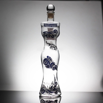Bouteille en verre de 750 ml avec expédition express.