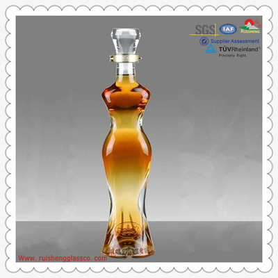 Decal Surface Handling Vodka Bouteille en verre pour la forme du corps des femmes en matériau blanc cristallin