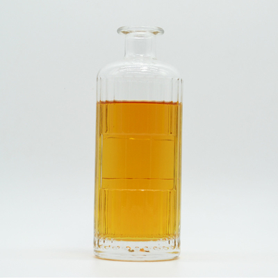 Bouteille en verre de 750 ml de design personnalisé avec une forme unique et un type d'étanchéité Guala